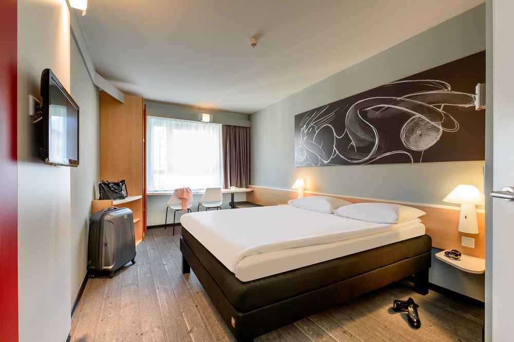ไอบิส เบรเกนซ์ Hotel ภายนอก รูปภาพ